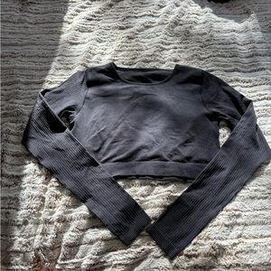 Ebb to street crop lululemon black long sleeve